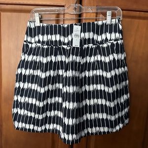NWT LOFT Navy/White Ikat Skirt Sz 2